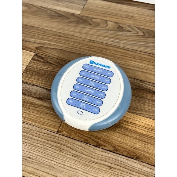 Hayward Goldline Controls AQL-SS-RF (GEN 1) Waterproof Wireless Spa Side Remote - Picture 2 of 6